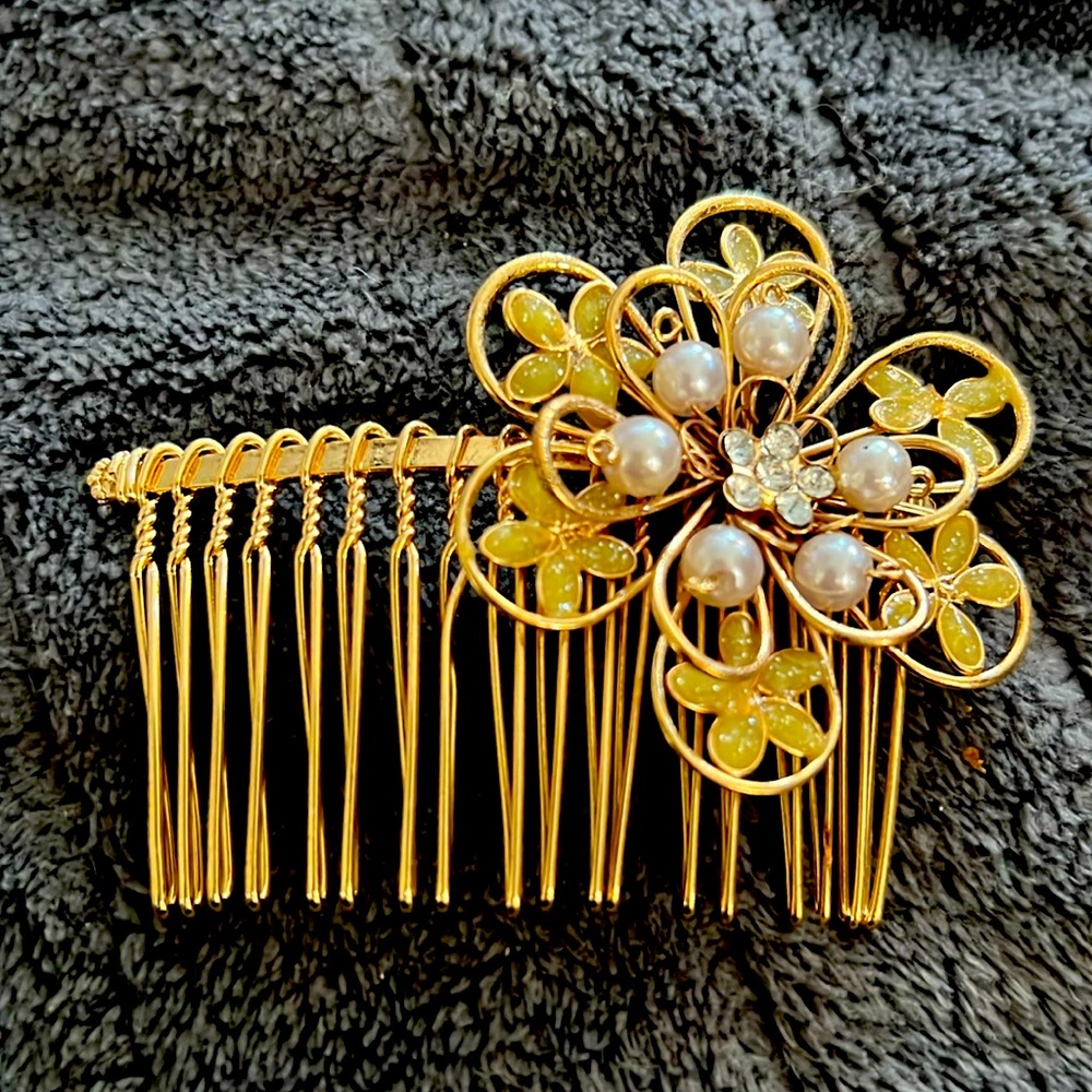 Bridal/Wedding Hair Comb w/ Pearls & Rhinestones for Prom~Wedding~Formal Event